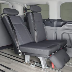 Ford Custom Ausbau mit Relax-Sitzen, EasyLeg und Rail-In Boden